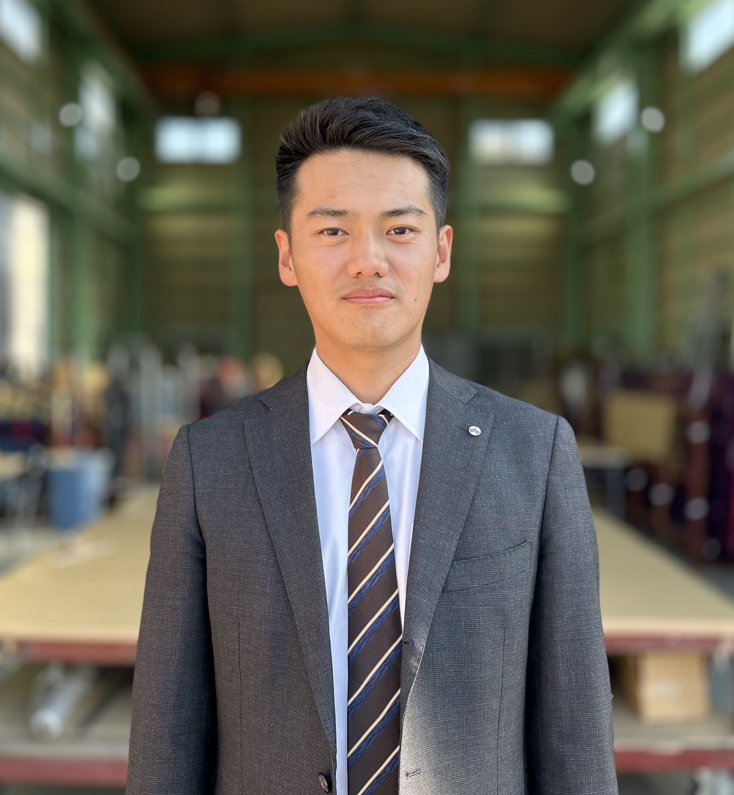 出張や東京営業所での業務など、能動的に動きながらスケジュール管理も欠かせない仕事。